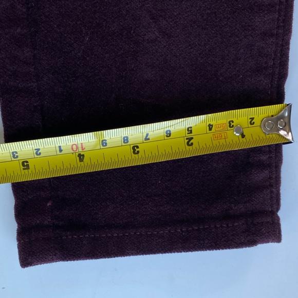 Loft Mariner Velvet Skinny Pants in burgundy with Black Button details size 0/25 - Picture 15 of 17
